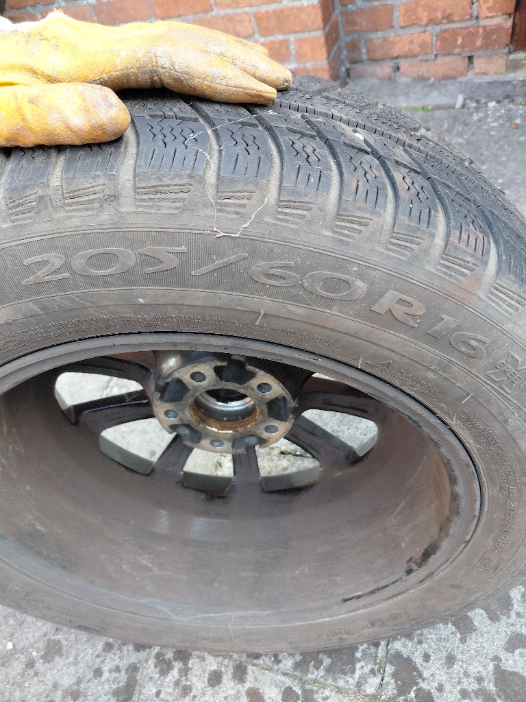 Winterbanden op velg 4 stuks, Autos : Pièces & Accessoires, Pneus & Jantes, Enlèvement, Véhicule de tourisme, Pneus hiver, Pneus et Jantes