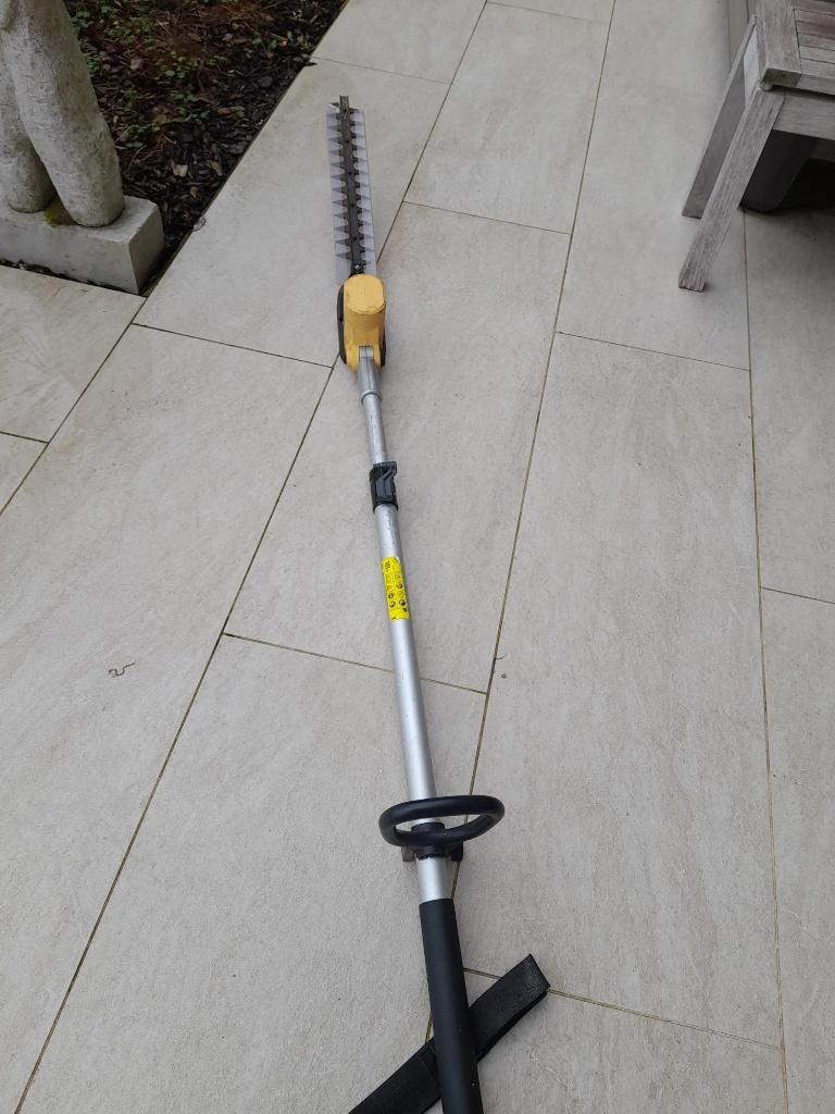 TELESCOPISCHE HEGGENSCHAAR POWERPLUS, Tuin en Terras, Heggenscharen, Ophalen, Zo goed als nieuw, Elektrisch, Power Plus