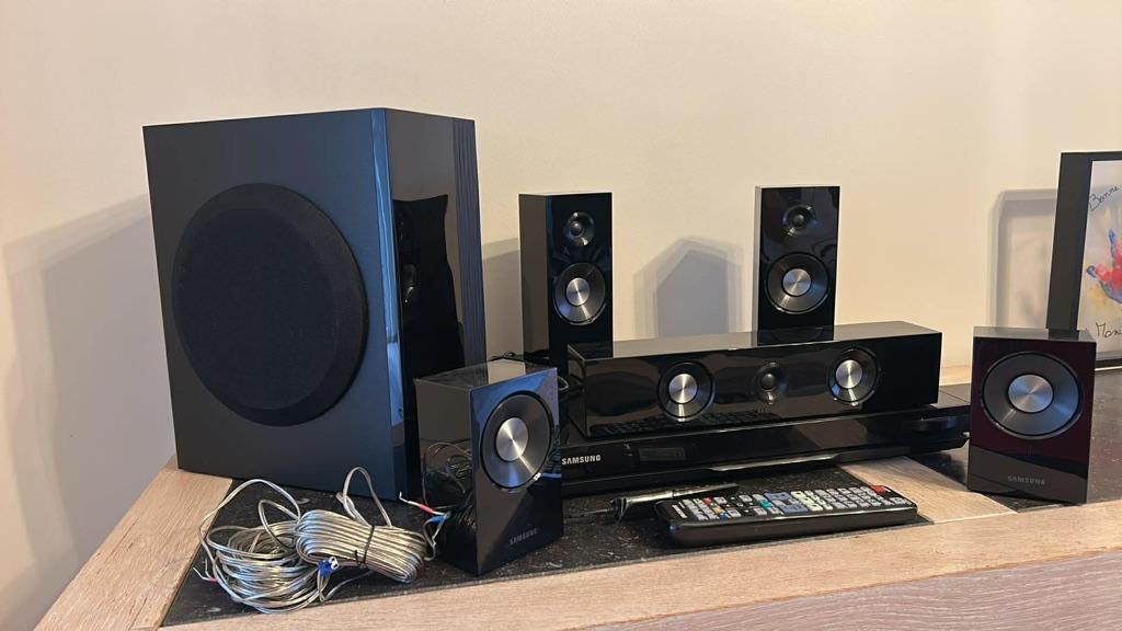 Samsung/blue ray 3D-thuisbioscoop, Audio, Tv en Foto, Home Cinema-sets, Ophalen, Zo goed als nieuw, Overige merken, Blu-ray-speler