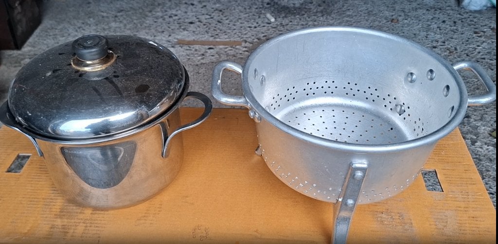 GRANDE MARMITE À LANGOSTA ET GRANDE SAUCE, Enlèvement ou Envoi, Comme neuf, Autres marques, Casserole