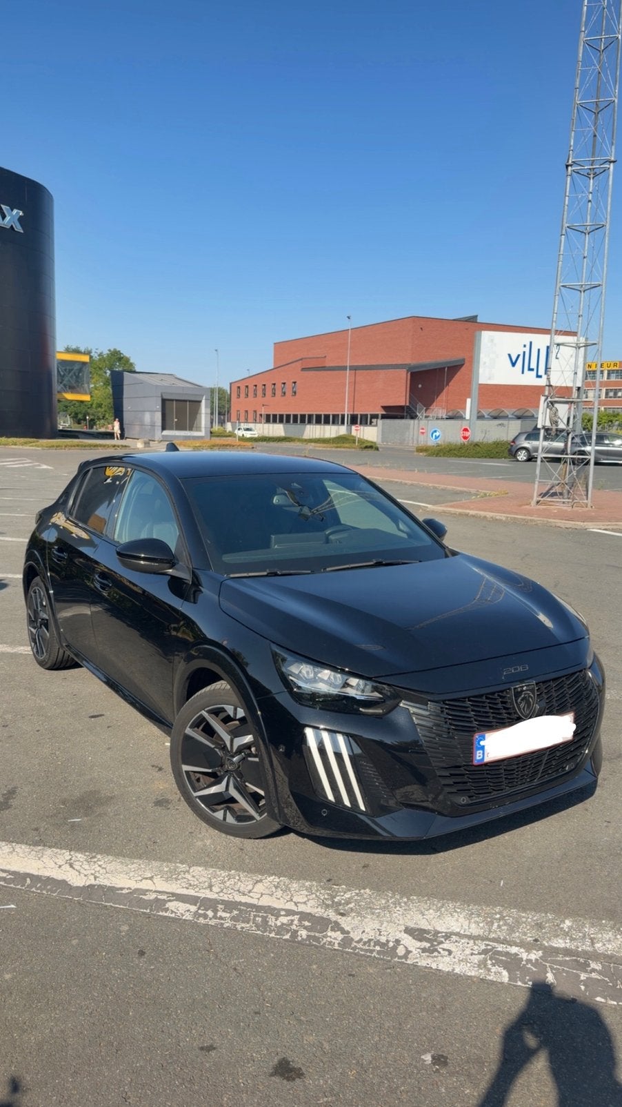 Peugeot 208 2025 gt line full 1.2 100cv, Achat, Phares entièrement LED, Noir, 5 portes