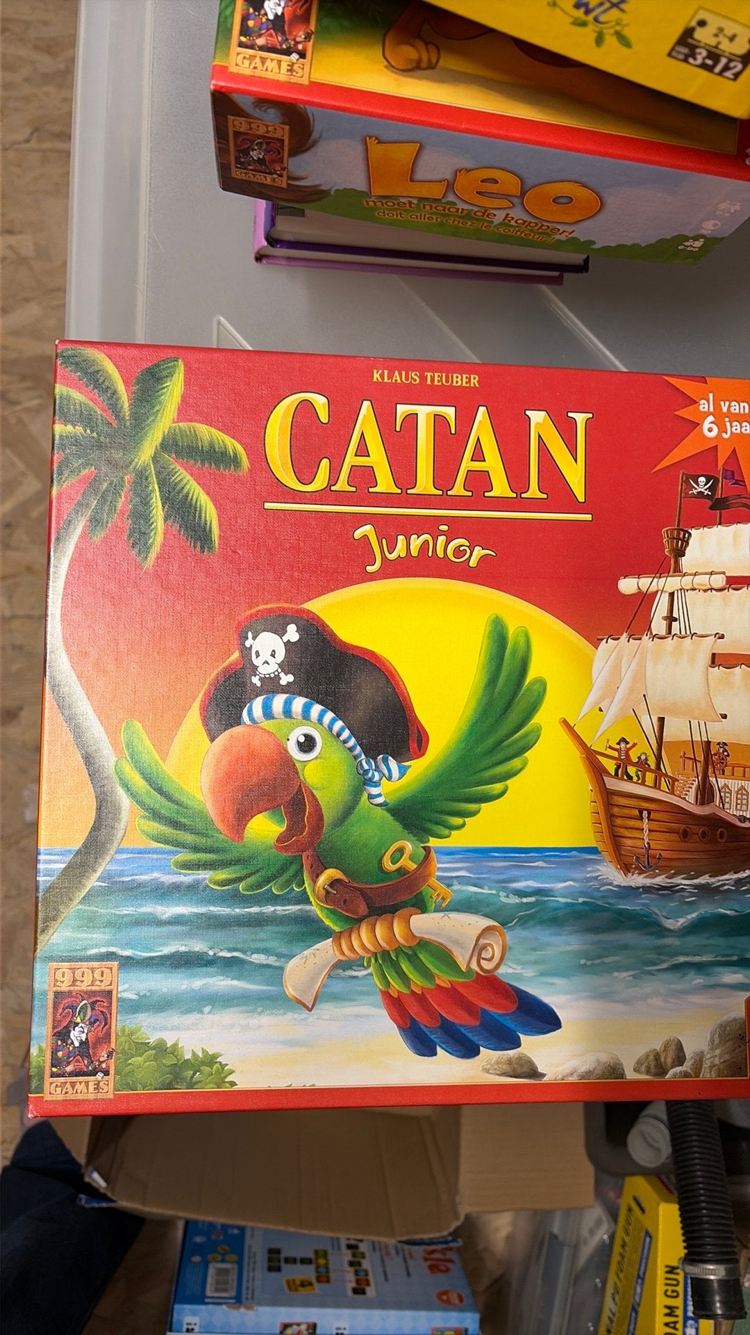 Spel 999 Games:: Catan Junior, Drie of vier spelers, Ophalen of Verzenden, Zo goed als nieuw