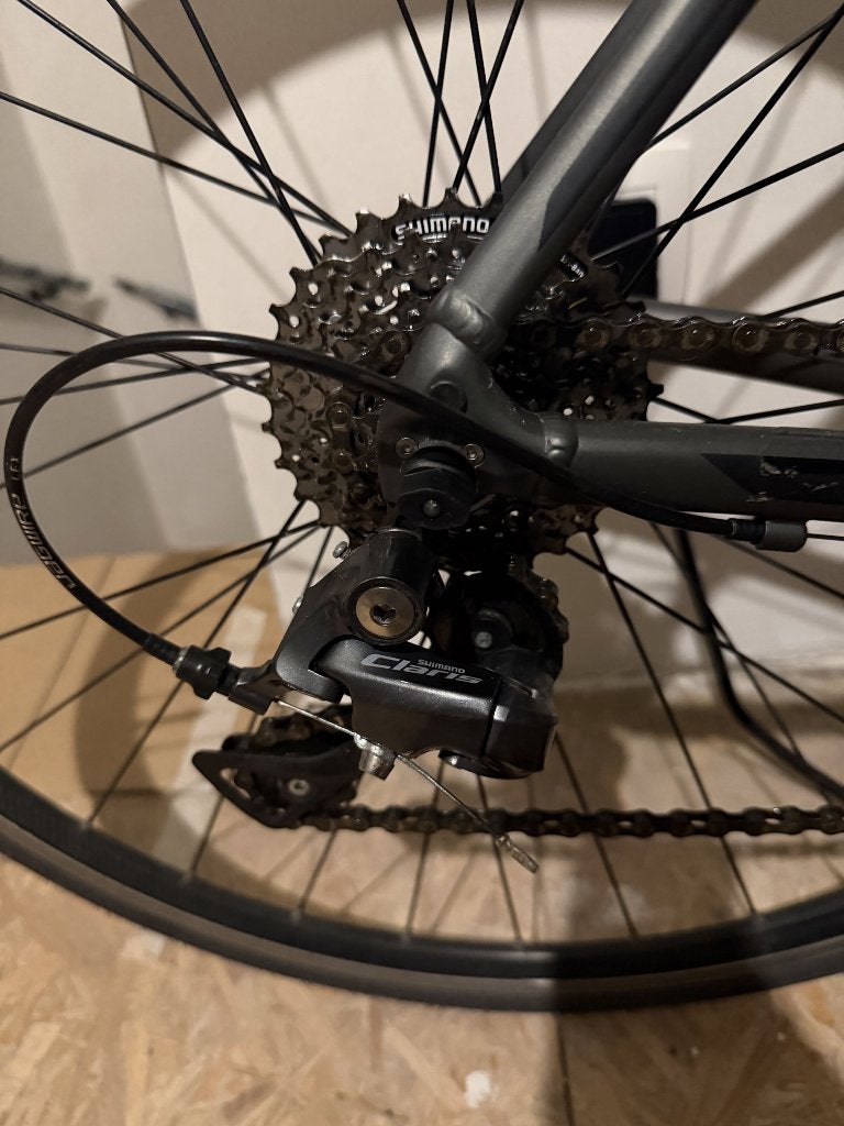 Aluminium racefiets Giant Contend maat L