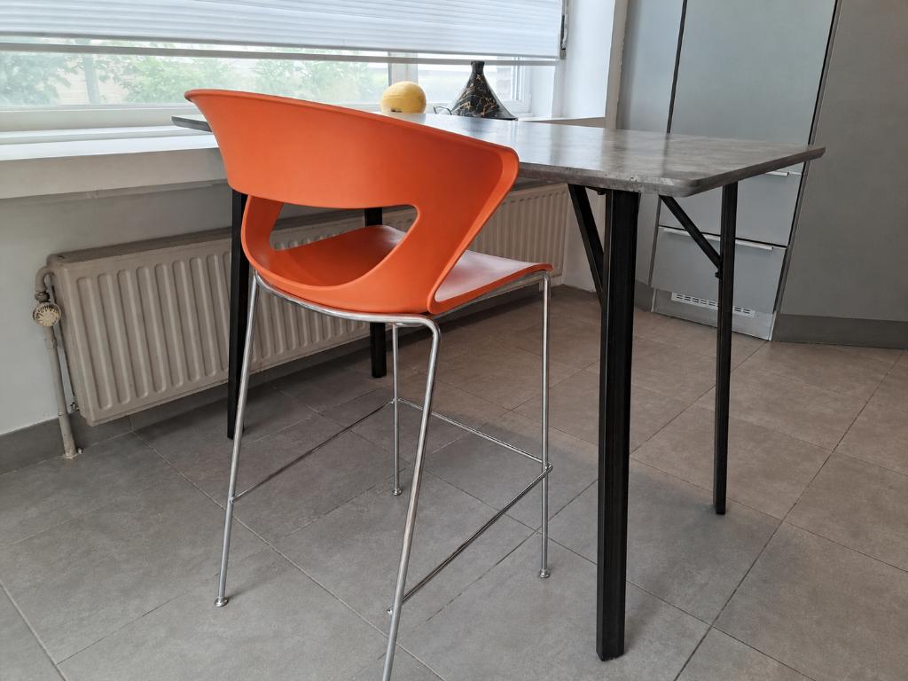 Set van 6 Kastel Kicca designstoelen — stapelbaar, Huis en Inrichting, Barkrukken, Zo goed als nieuw, 60 tot 90 cm, Kunststof