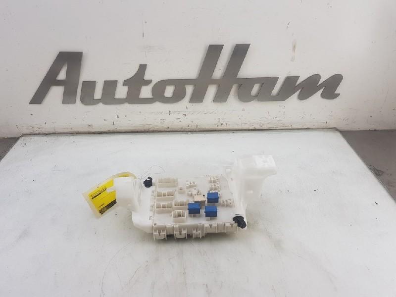 BOITIER FUSIBLES Suzuki Swift (ZA / ZC / ZD), Suzuki-Allee 7
64625  Bensheim, DE, Suzuki Deutschland GmbH, Kontakt@suzuki.de, Utilisé