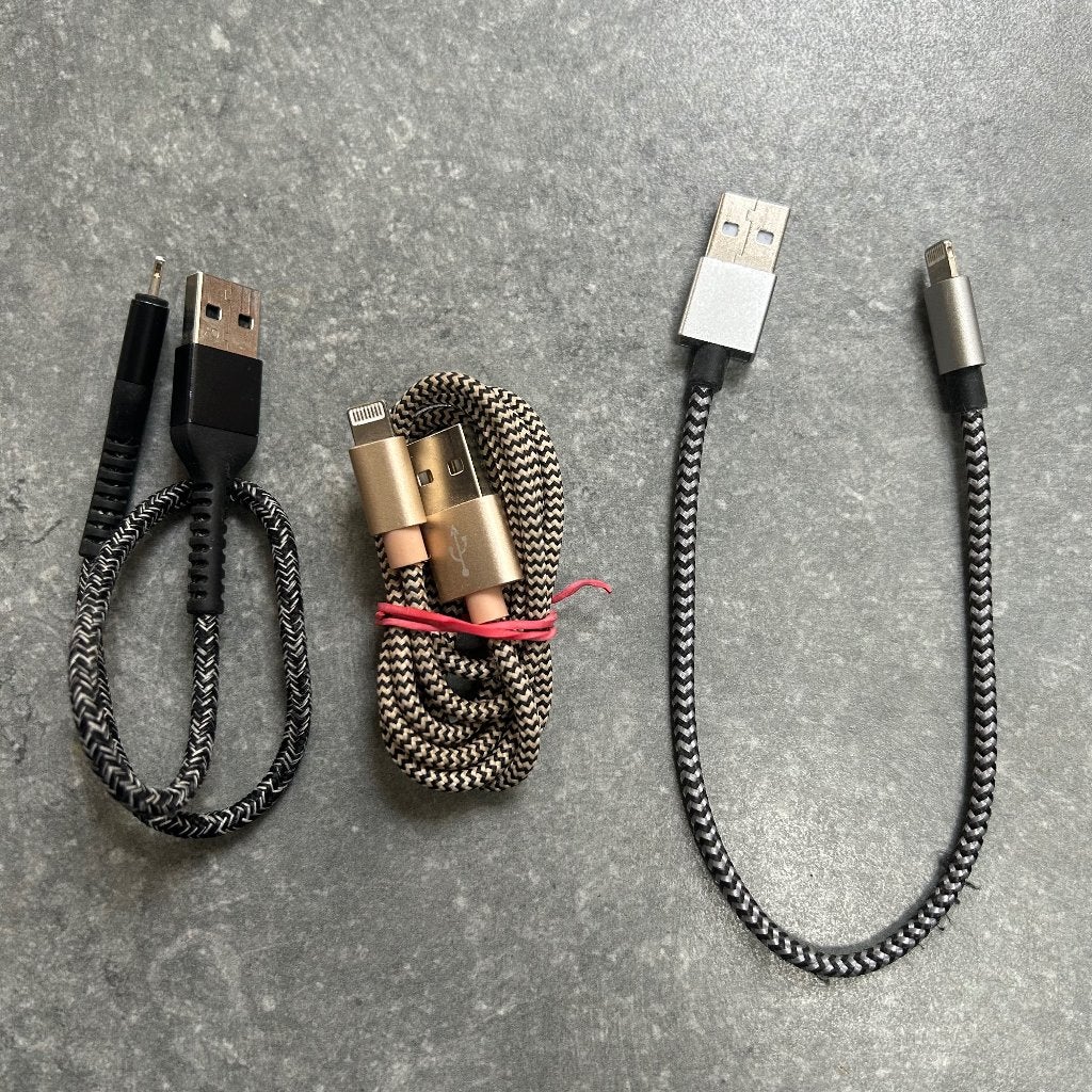 Câbles Lightning pour iPhone — 27/33/90 cm, Télécoms, Lightning, Enlèvement ou Envoi, Comme neuf, Apple