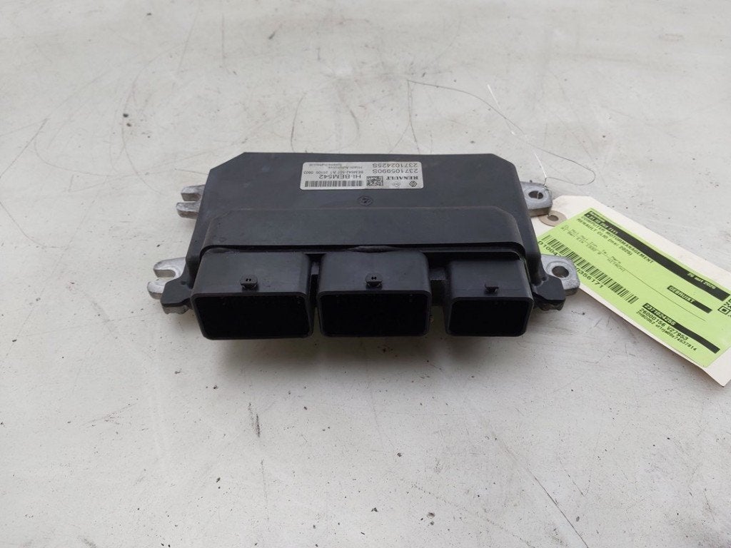 COMPUTER MOTOR Renault Clio V (RJAB) (|237105990S|), Gebruikt, Renault, Peter-Huppertz-Straße 5
51063  Köln, DE, Dialog.deutschland@renault.de