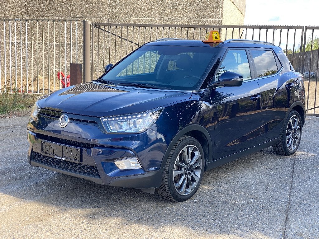 SsangYong Tivoli 1.6i e-XGi 2WD Sapphire, Autos, Cuir, Achat, https://public.car-pass.be/vhr/5c54d72a-f483-481d-bfa1-b8c3e3bbbb71