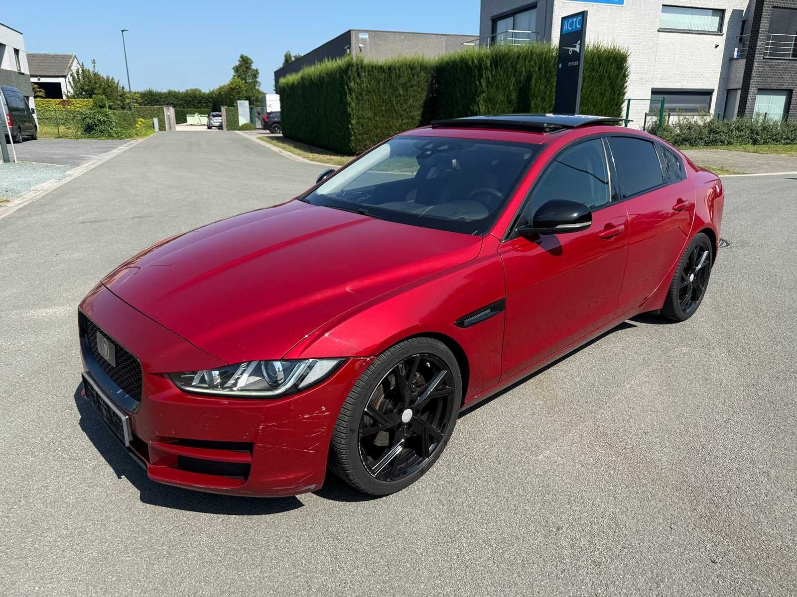 JAGUAR - 2015 - XE - Voiture, Achat, Euro 6, Entreprise, Autre carrosserie