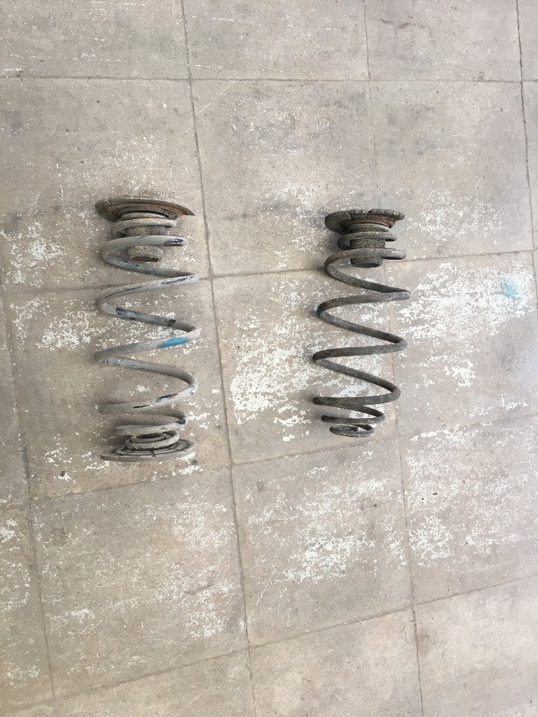 RESSORT DE SUSPENSION ARRIERE OPEL ASTRA H CABRIOLET TWINTOP, RUE BRIGADE PIRON 307, Enlèvement, Utilisé, Garage_bila@yahoo.fr