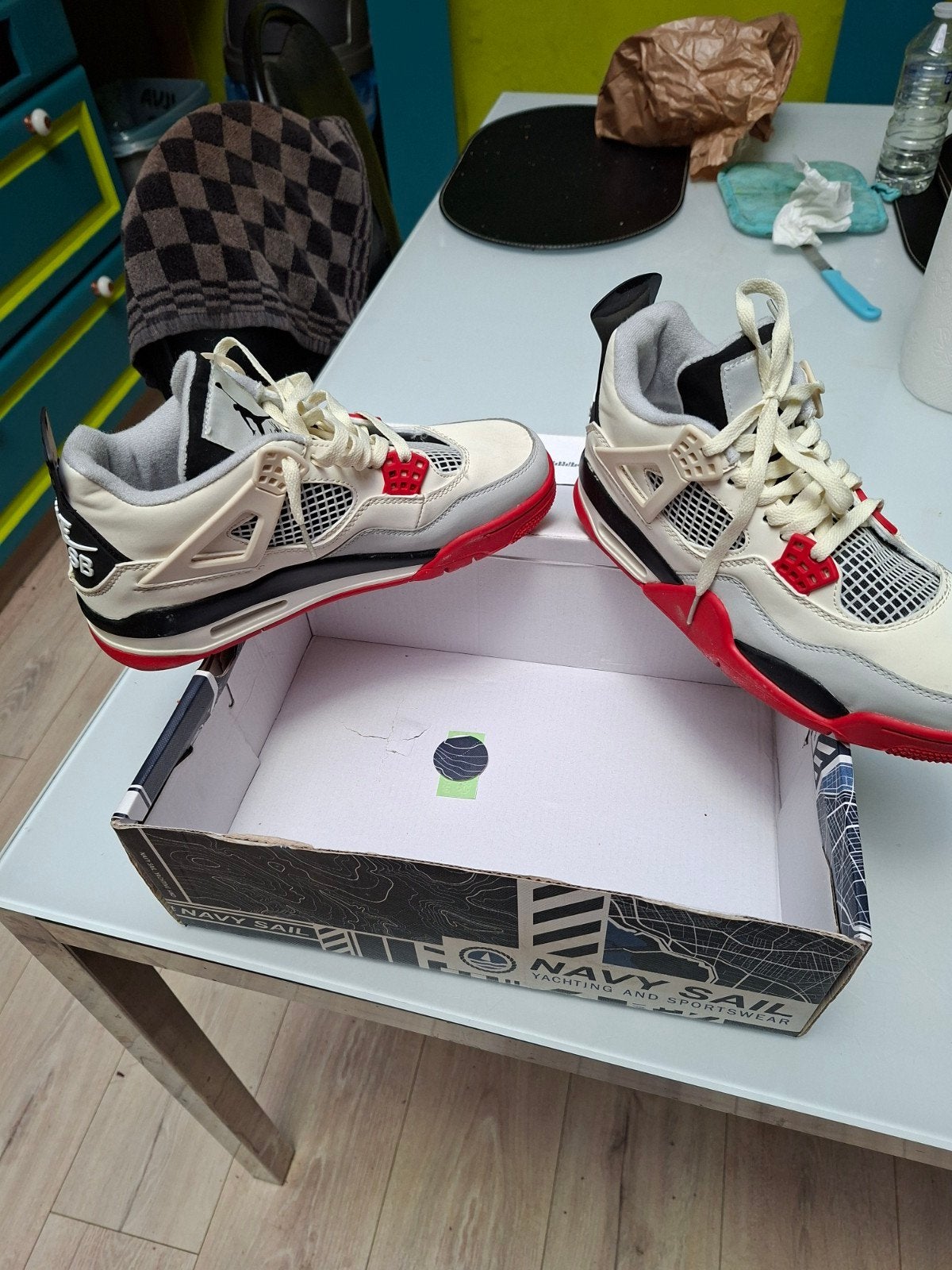 Air Jordan jamais porté. Pointures 41.prix 65€, Vêtements | Hommes, Chaussures, Enlèvement