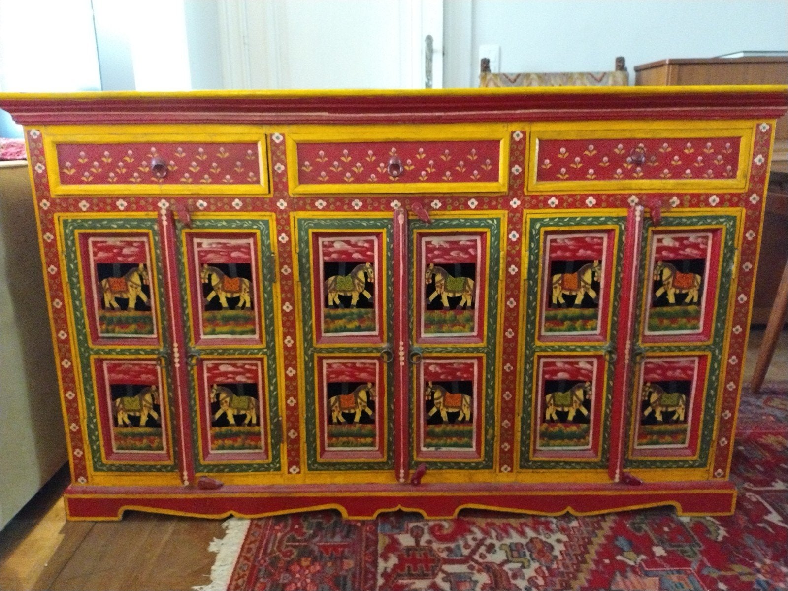 Handgeschilderd dressoir uit India,  gemaakt van mangohout, Ophalen