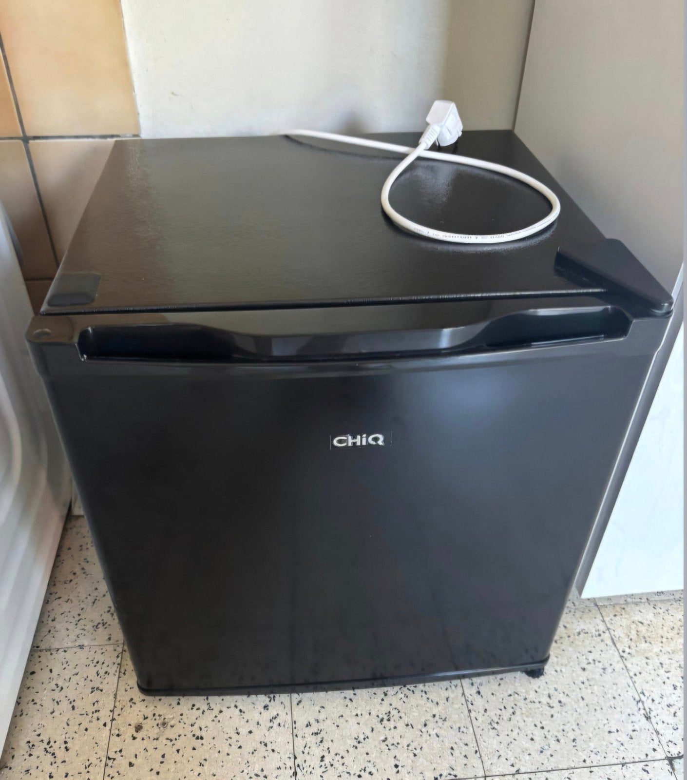 kleine ijskast .. nieuw staat  60€, Elektronische apparatuur, Ophalen