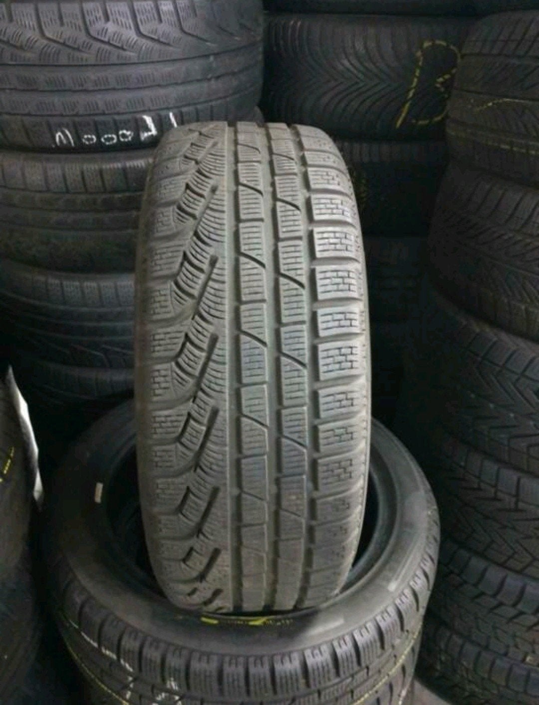 21550r17 215 50 r17 215/50/r17 pirelli avec montage, Ophalen of Verzenden