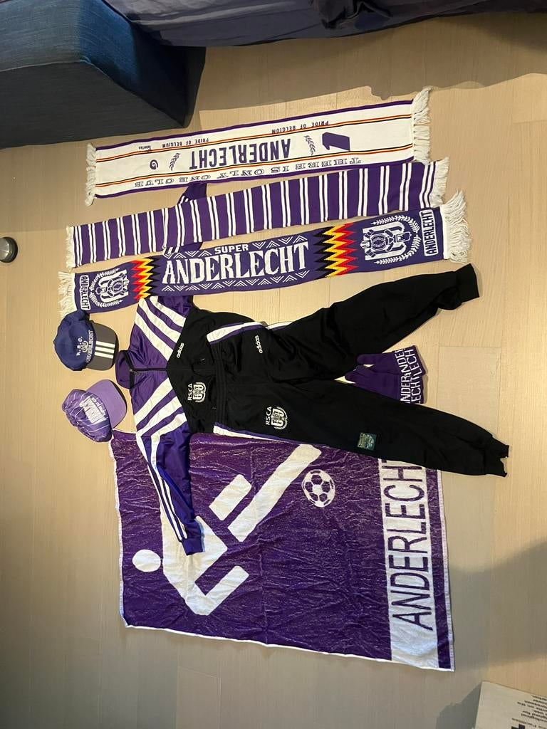 Unieke collectie RSC Anderlecht 90s, Enlèvement