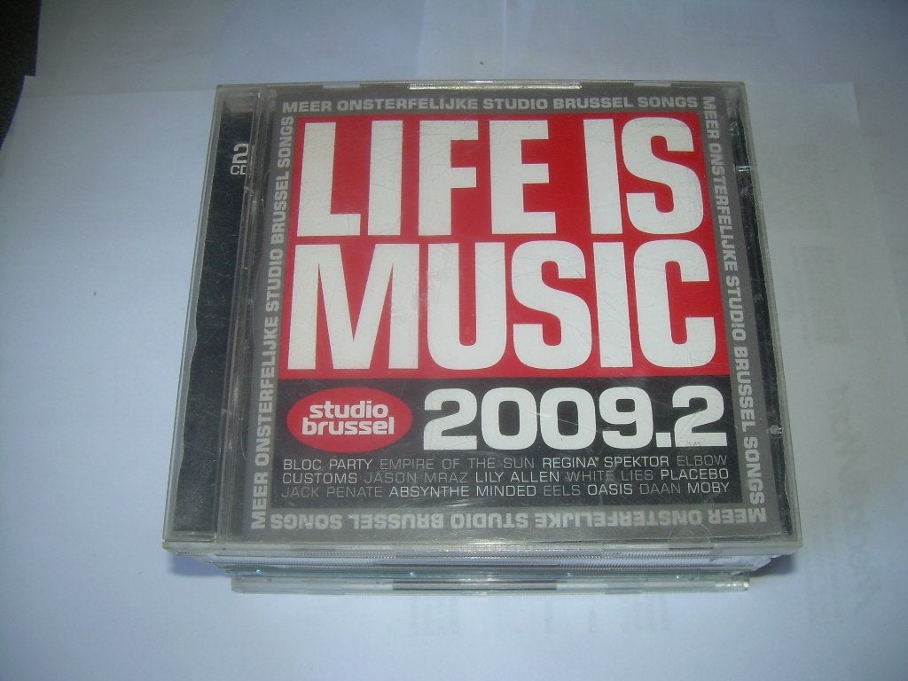 2 CD S - STUDIO BRUSSEL - LIFE IS MUSIC - 2009 . 2, CD & DVD, CD | Compilations, Enlèvement ou Envoi, Premier pressage, Comme neuf