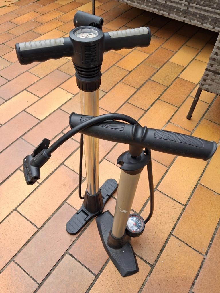 Fiets pomp 2 stuk 13, Ophalen of Verzenden