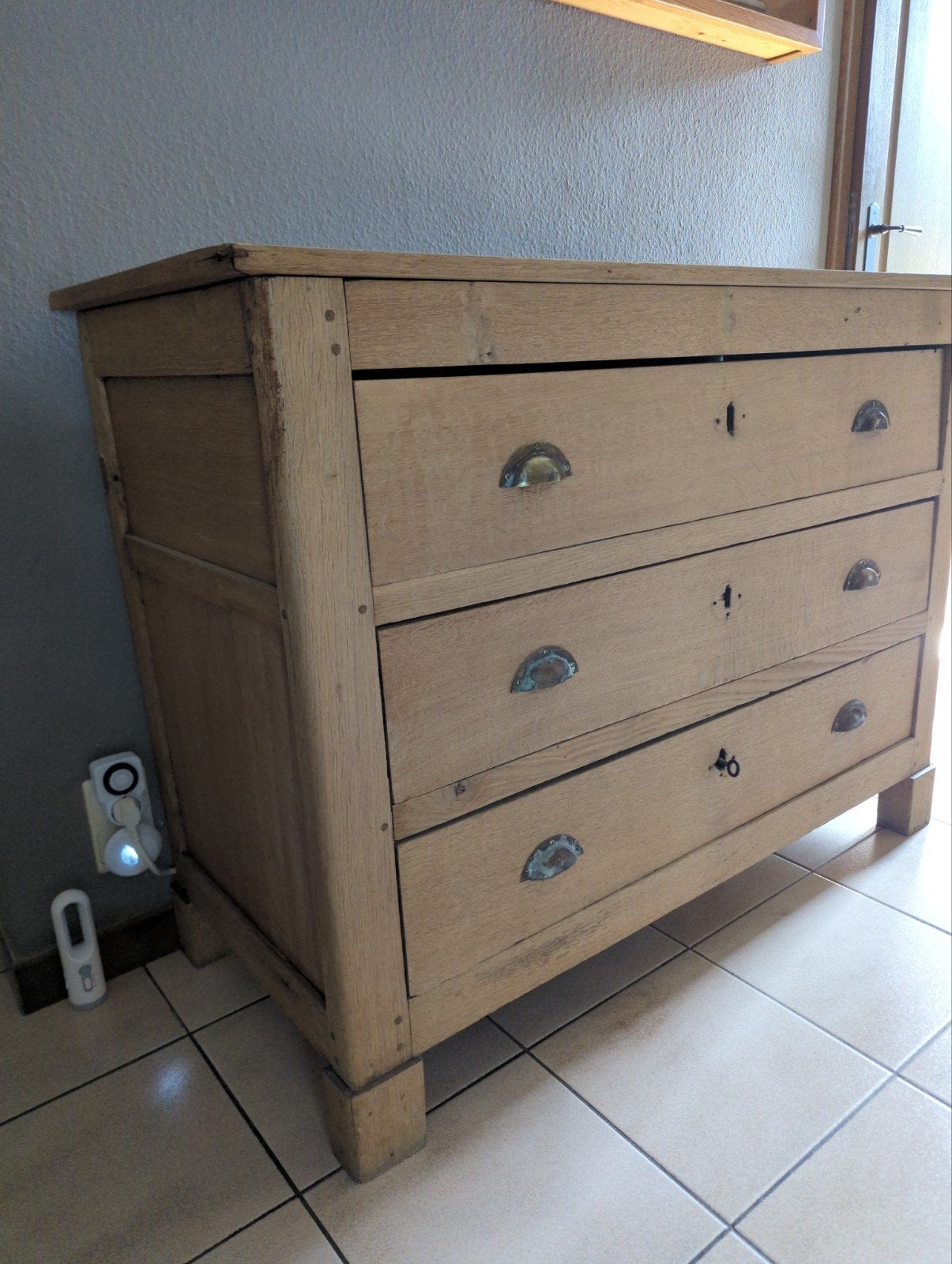 Commode ancienne en chêne Massif naturel, Maison & Meubles, 3 ou 4 tiroirs, Meuble Ancien, Moins de 100 cm, Enlèvement