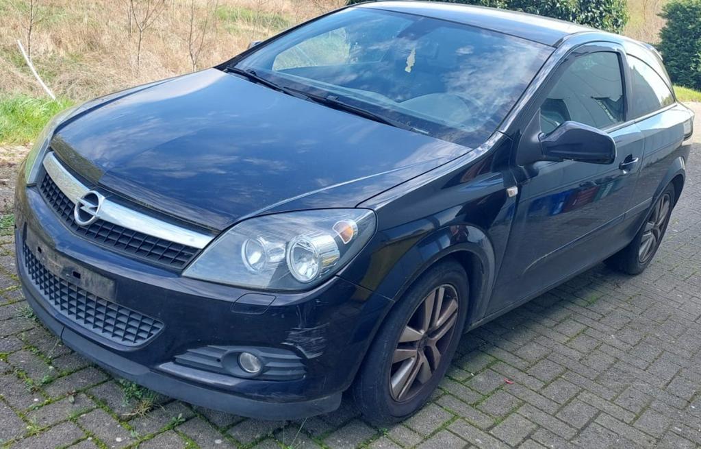Opel astra GTC 1.4 benzine 2008/alle onderdelen beschikbaar, Autos, Achat, Boîte manuelle, Particulier, Euro 4