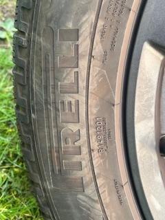 Winterbanden op Velg, Auto-onderdelen, Banden en Velgen, Banden en Velgen, Winterbanden, 18 inch, 235 mm, Personenwagen, Gebruikt