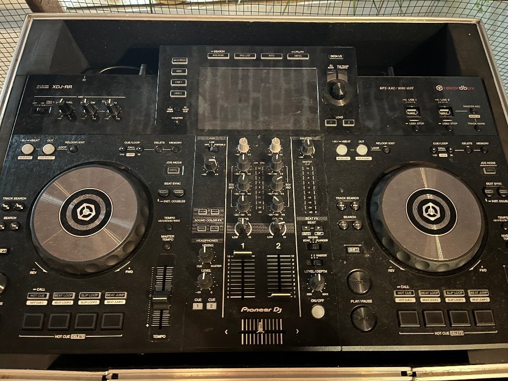 XDJ-RR avec FlightCase, 6F Yokohama i-Mark Place, 4-4-5 Minatomirai, Nishi-ku, Yokohama, Kanagawa 220-0012, Japan, Autres instruments