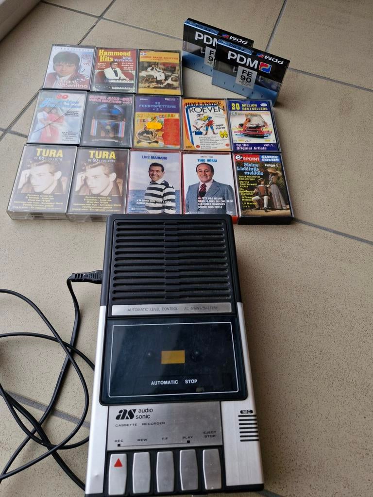 AUDIO SONIC CASSETTE RECORDER  met cassettes, Ophalen of Verzenden