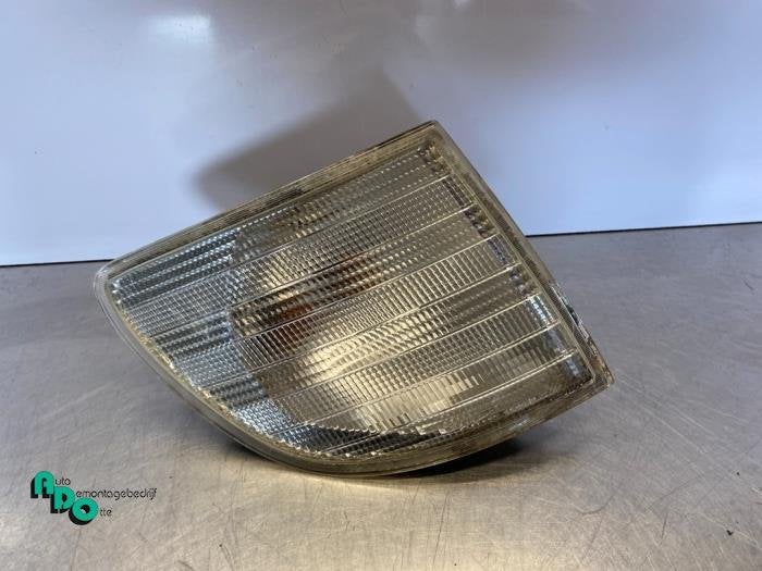 Feu clignotant droit d'un Mercedes Vito (Vito 96-), 3 mois de garantie, Utilisé, -, -