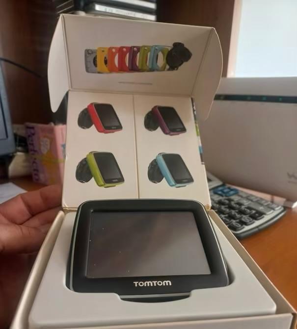 GPS EUROPE TOMTOM START 2, Enlèvement, Comme neuf