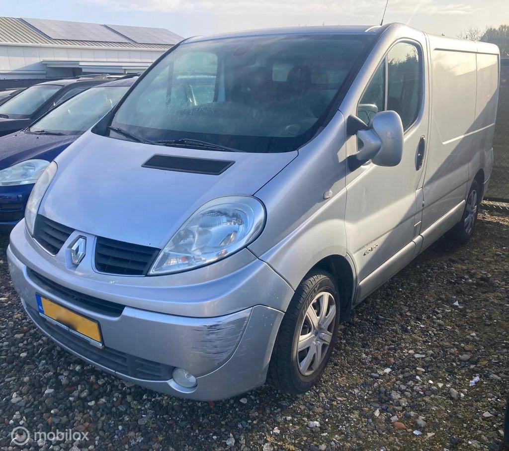 Renault Trafic 2.5 dCi L1H1 MOTOR DEFEKT, Autos, Achat, 4 portes, Diesel, Particulier