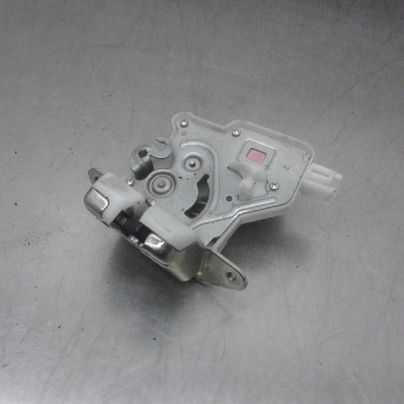 SLOTVANGER ACHTERKLEP Suzuki Celerio (LF) (01-2014/-), Gebruikt, Suzuki