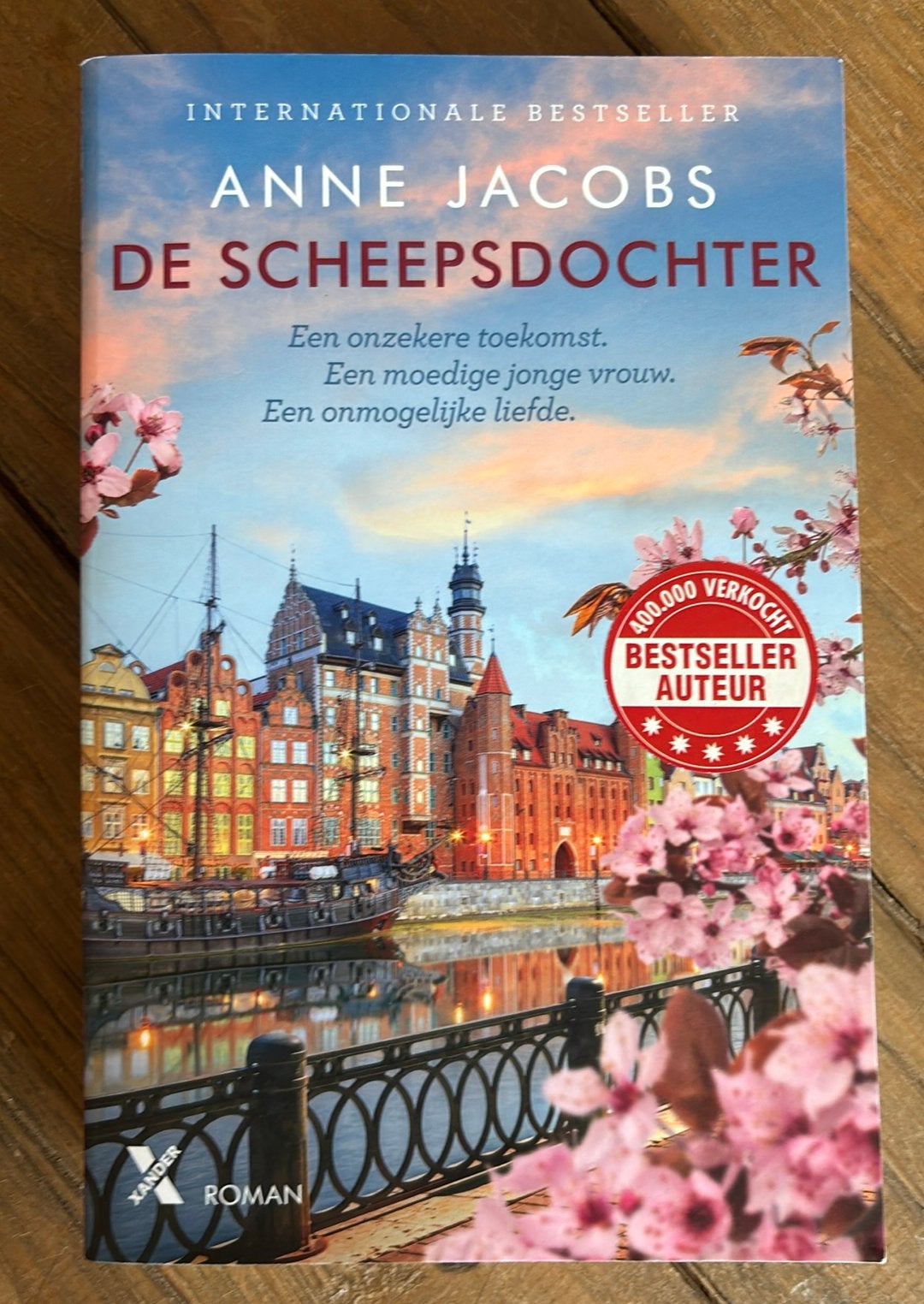 Anne Jacobs - De scheepsdochter, Boeken, Ophalen of Verzenden, Zo goed als nieuw, Anne Jacobs