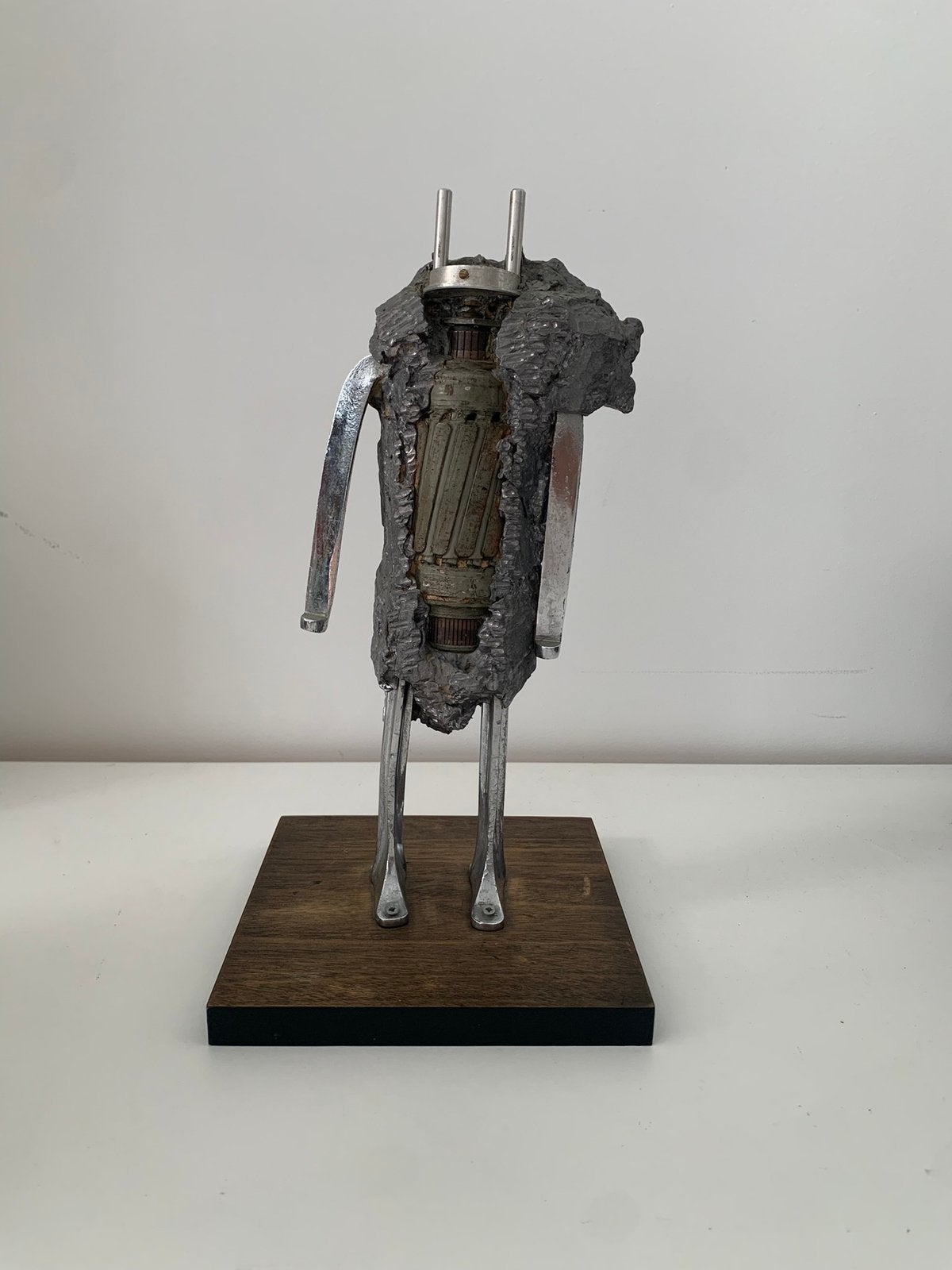 Sculpture annees 1960, Enlèvement ou Envoi