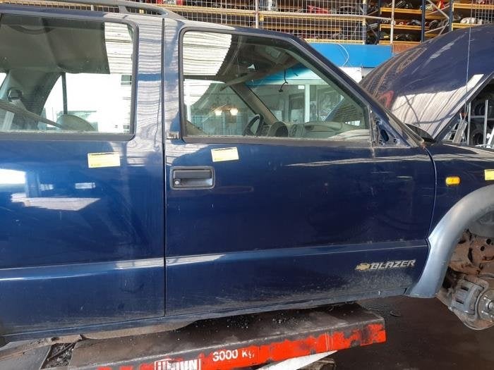 Portière 4portes avant droite d'un Chevrolet Blazer, Autos : Pièces & Accessoires, -, 3 mois de garantie, Utilisé, Porte