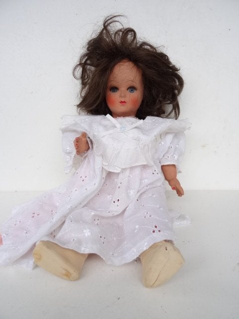 Ancienne poupée UNICA – hauteur : 42 cm – en bon état, Enlèvement ou Envoi, Poupée