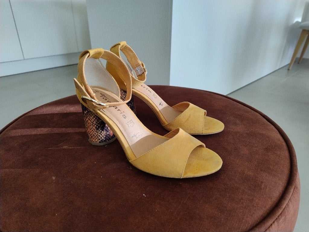 Sandaal Tamaris, Kleding | Dames, Tamaris, Geel, Zo goed als nieuw, Sandalen of Muiltjes