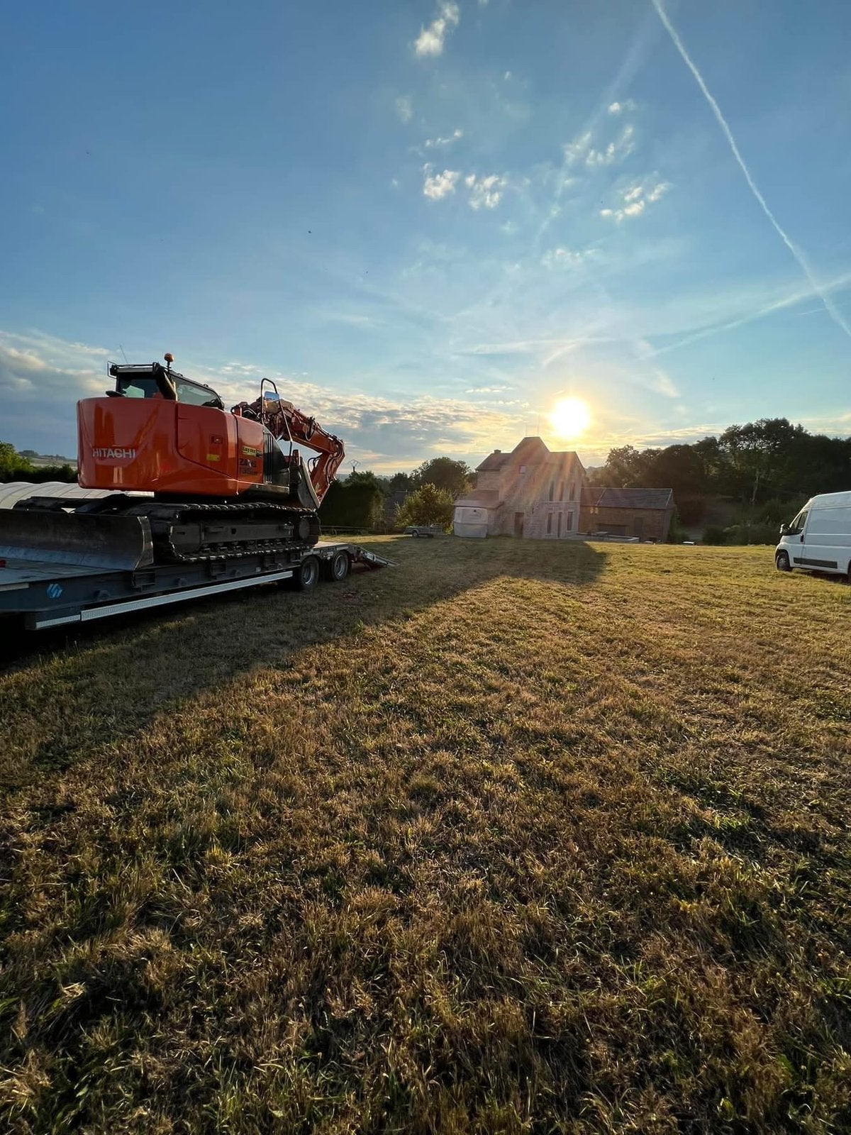 Hitachi  135 us a vendre