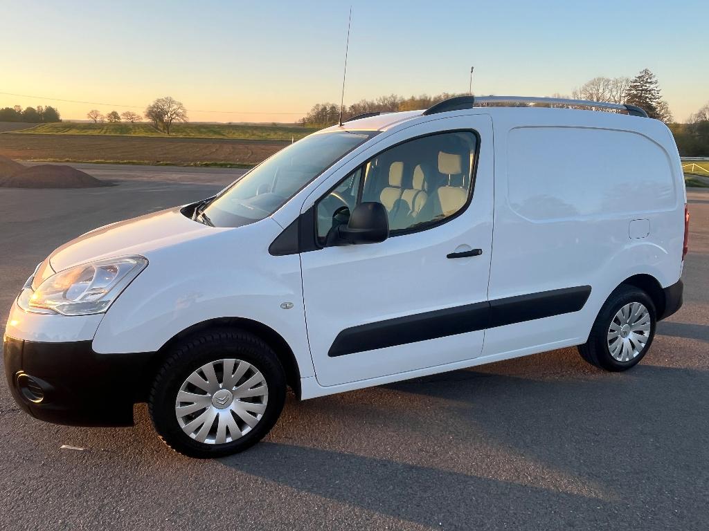 Citroen berlingo, Boîte manuelle, Entretenue par le concessionnaire, Diesel, Particulier