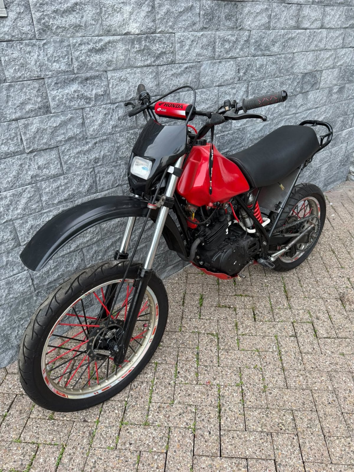Honda XR 250 cc – 1982 – Restaurée, nombreuses pièces neuves, Enlèvement, Comme neuf, Honda