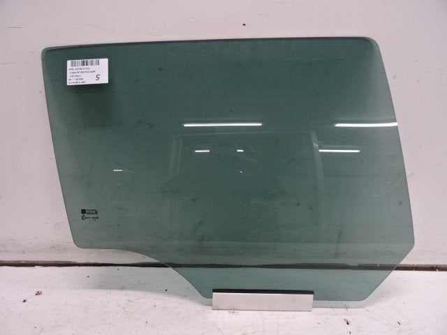 VITRE ARRIERE DROITE Opel Astra H (L69) (93183279), Utilisé, Opel