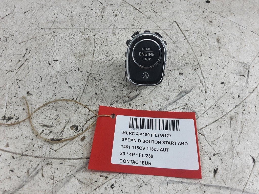 CONTACTSLOT Mercedes-Benz A Limousine (177.1) (A1779051001), Gebruikt, Mercedes-Benz, Dialog.mb@mercedes-benz.com, Mercedes-Benz AG