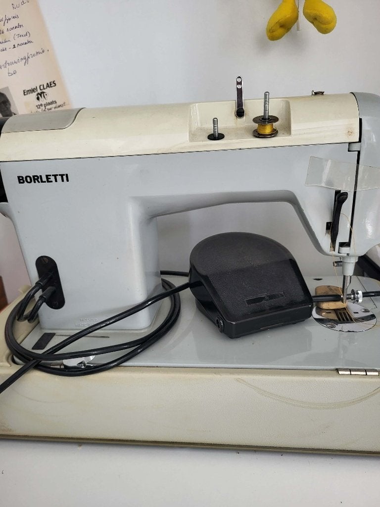 naaimachine, Hobby & Loisirs créatifs, Enlèvement, Utilisé, Machine à coudre