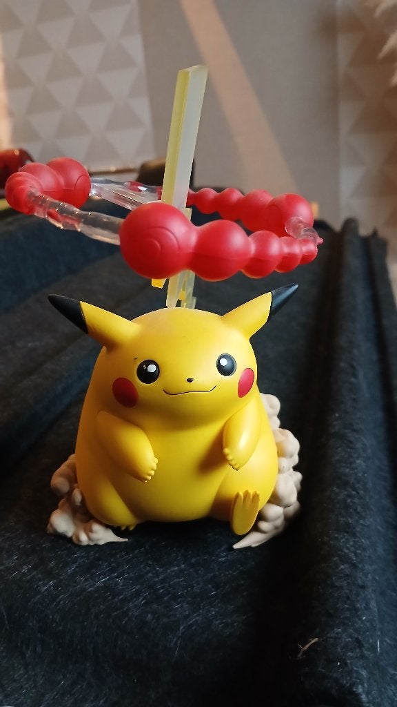 Figurine Pokémon Vmax,gigamax,25 ème anniversaire, Enlèvement, Autres personnages, Comme neuf, Statue ou Figurine