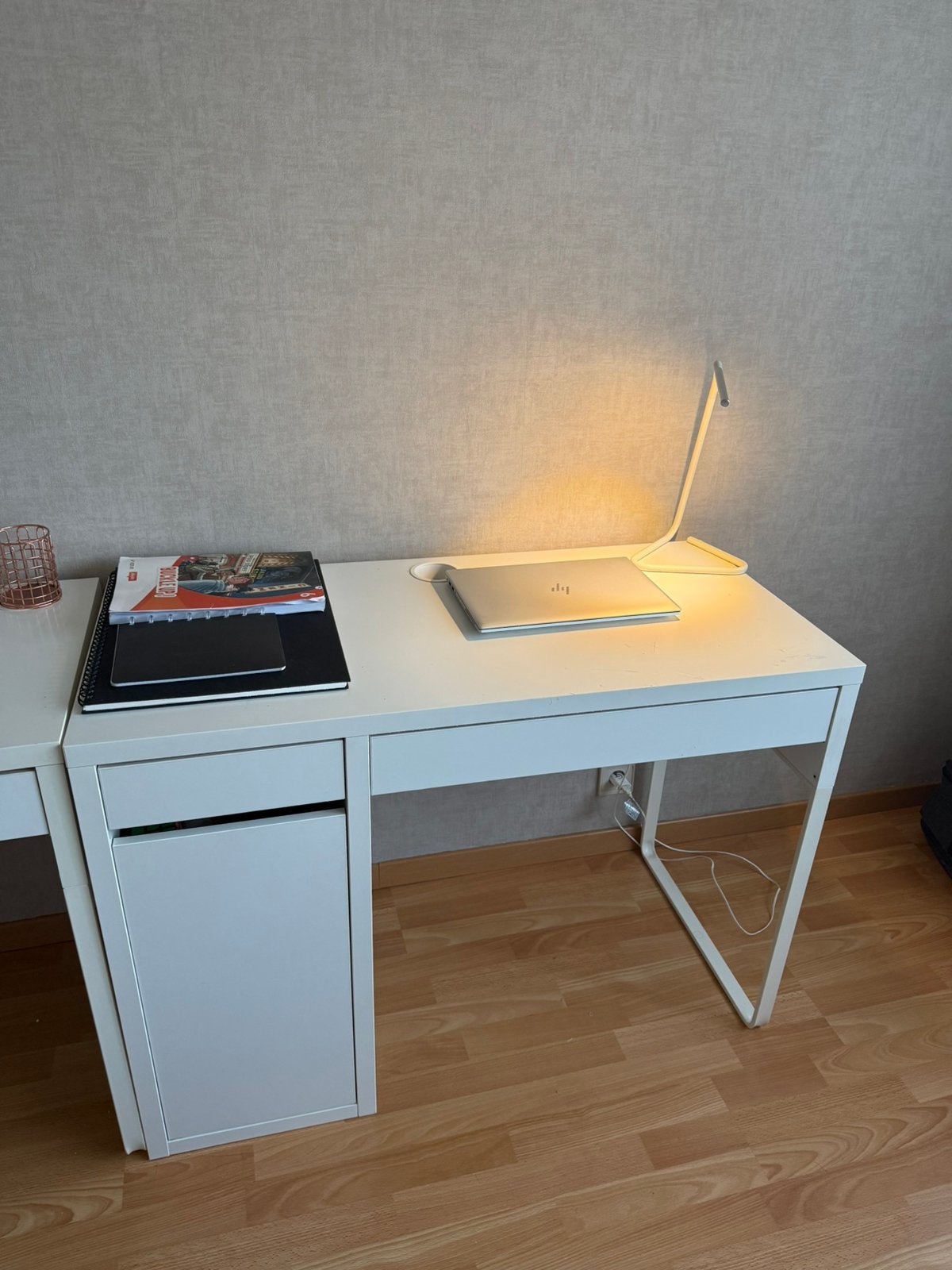 Bureau Micke Ikea, Maison & Meubles, 105 cm, Autres styles, 50 cm, Avec tiroirs