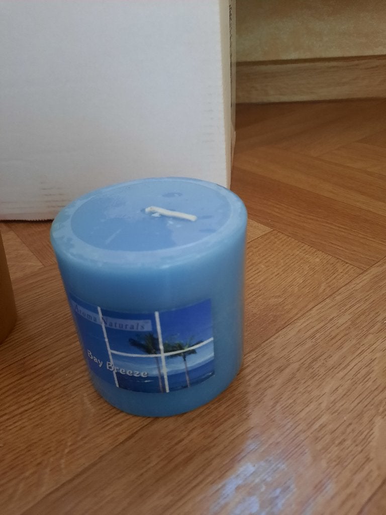 nieuwe blauwe cylinder kaars aroma naturals Bay Breeze, Huis en Inrichting, Woonaccessoires | Kandelaars en Kaarsen, Ophalen of Verzenden