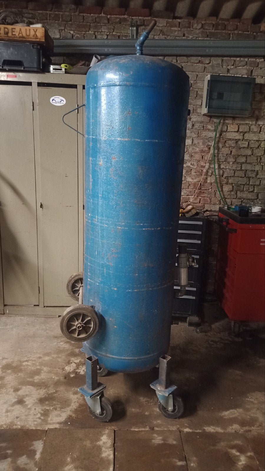 200 liter drukvat / buffervat compressor - €70, Doe-het-zelf en Bouw, 100 liter of meer, Ophalen, Gebruikt, 10 bar of meer