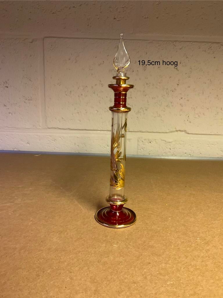 Vintage Handgslepen parfumflesje, Antiek en Kunst, Antiek | Glaswerk en Kristal, Ophalen