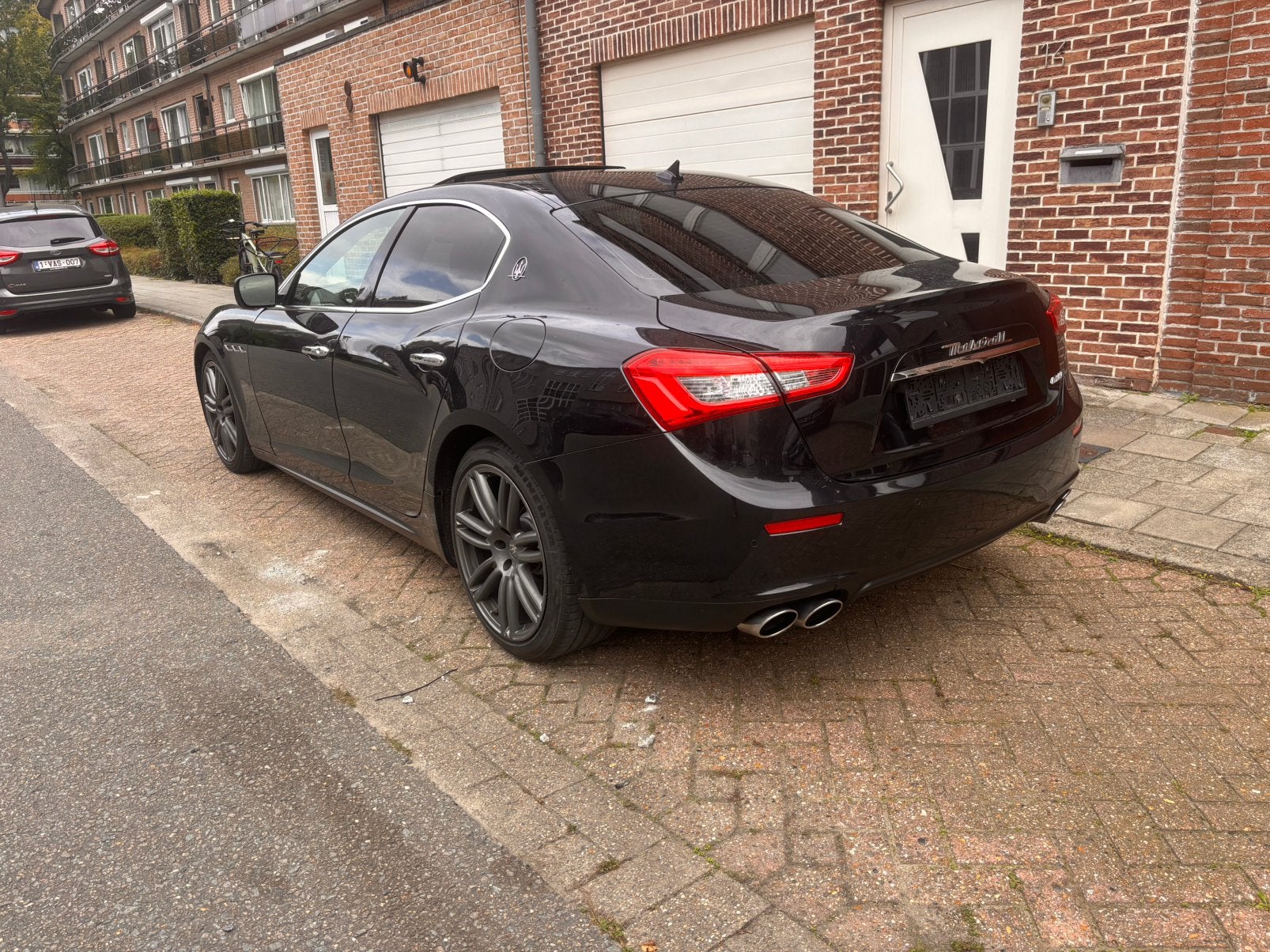 Maserati Ghibli 3.0 V6 Full option!, Auto's, Automaat, Zwart, Leder, Particulier