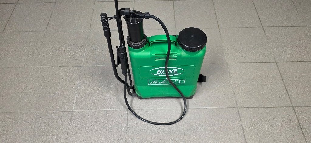 Rugsproeier AVEVE 12L - perfecte staat, Tuin en Terras, Bestrijdingsmiddelen, Ophalen, Zo goed als nieuw, Onkruidbestrijding
