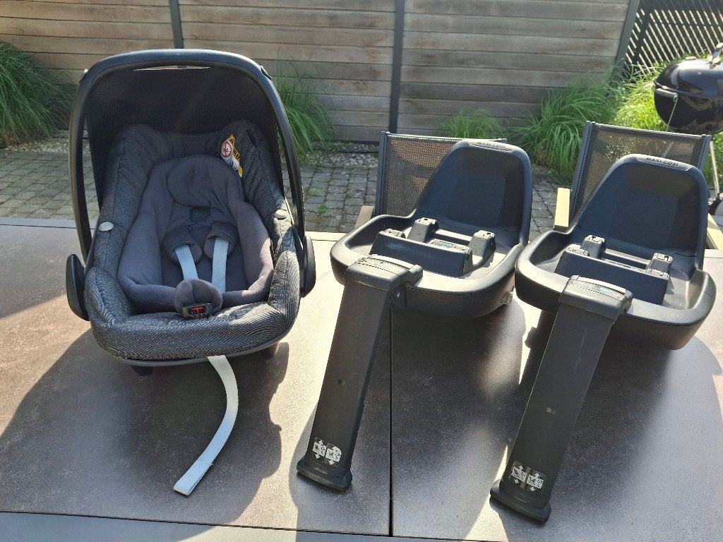 Maxi cosi Pebble plus met 2 x isofix, Ophalen, 0 t/m 18 kg, Zo goed als nieuw, Isofix