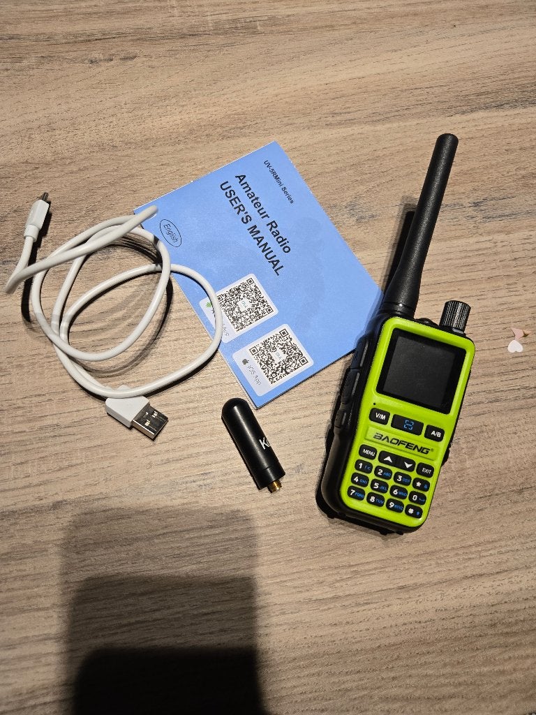 Baofeng uv-5r mini 5w, Télécoms, Talkies-walkies & Walkies-talkies, Fonction vibreur, Neuf, Talkie-walkie ou Walkie-talkie, 15 km ou plus